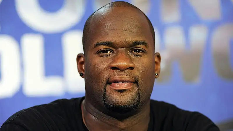 Vince Young Net Worth: A Complete Biography